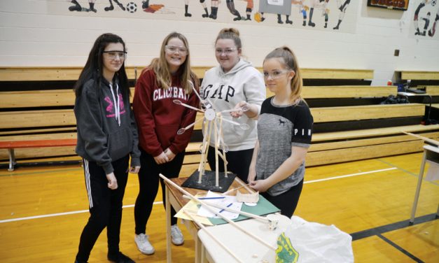 Tagwi students team up with Glengarry for building competition
