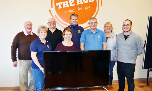 Rotary donates to The Hub