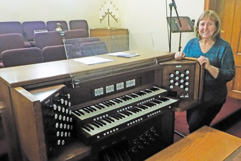 Trivia night benefits repairs to church organ