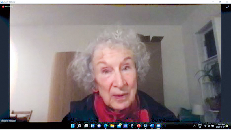 Margaret Atwood: ‘Hooray for libraries!’